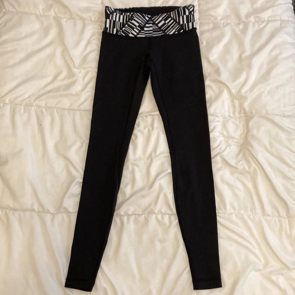 Lululemon Wunder Under Black / Ying Yang Stripe White Black Size 4 - Picture 6 of 11